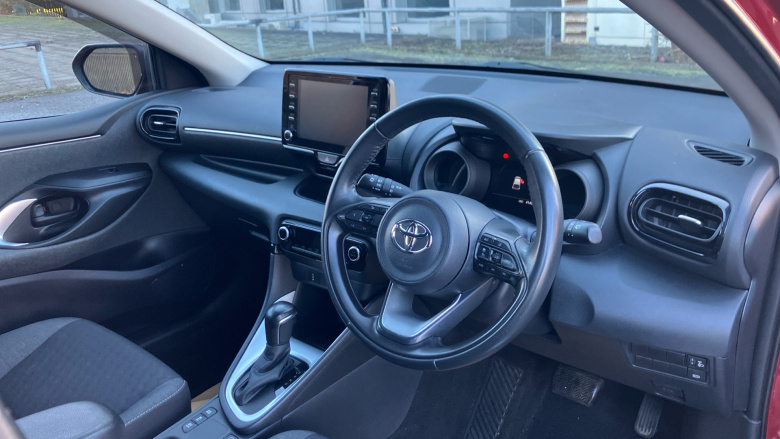 Toyota Yaris 1.5 Hybrid Design 5dr CVT Hybrid Hatchback